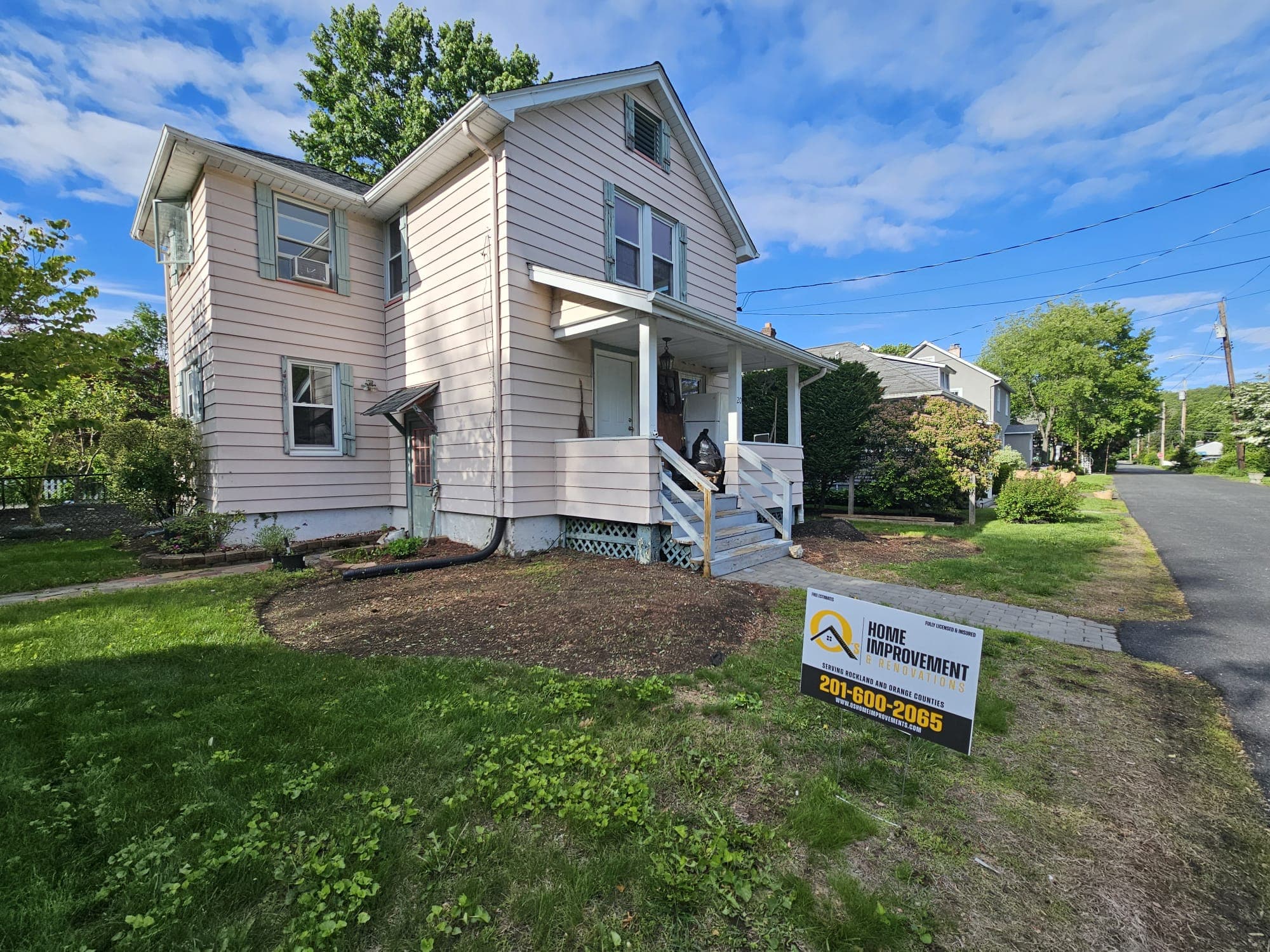 Before exterior siding replacement — original siding, Rockland County NY
